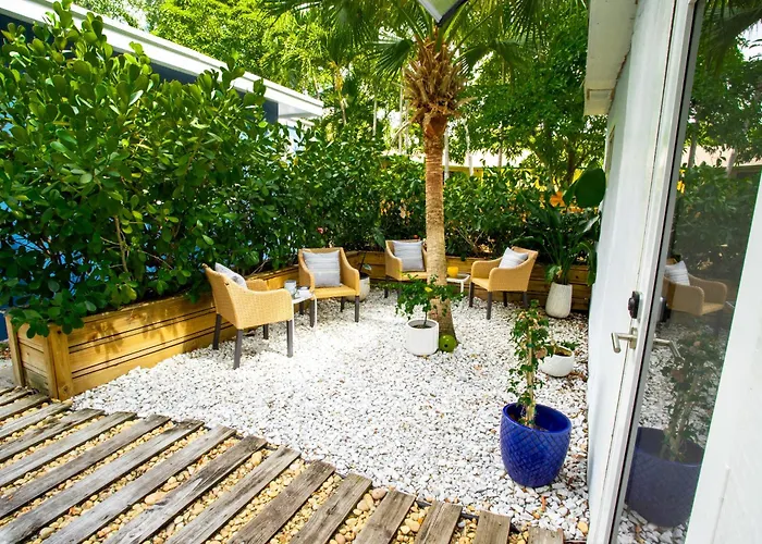 Cozy Tiny Home - Hidden Gem!